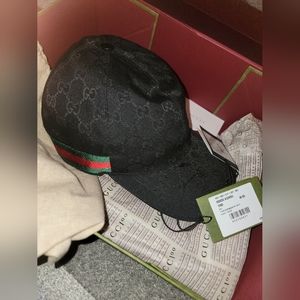 Authentic Gucci Original GG canvas baseball hat